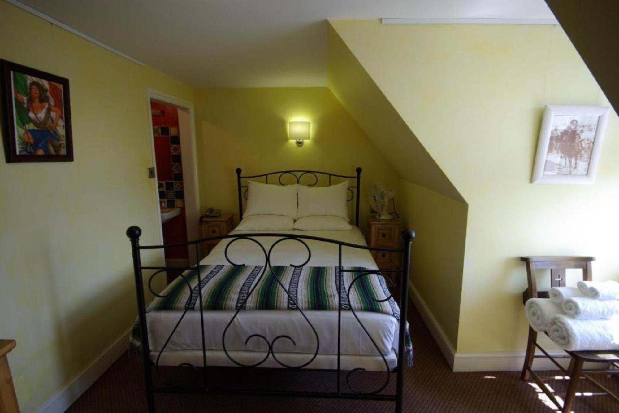 Отель Dancenter South London Camberwell Экстерьер фото